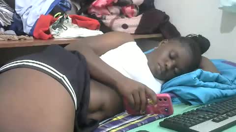 Snapshot of pretty_melan chatting on April 9, 8:20 am pretty_melan online show from April 9, 8:20 am