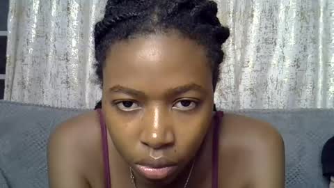 pretty_petite24 online show from June 28, 7:36 am
