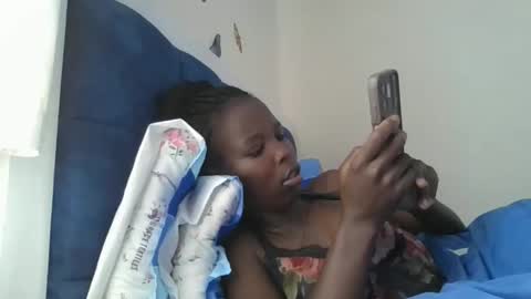 pretty_petite_ebony online show from January 8, 11:45 am