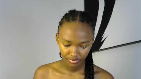 Snapshot of pretty_queennie chatting on May 7, 11:59 am Pretty doll online show from May 7, 11:59 am