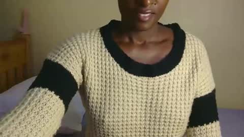 pretty_rezi online show from February 28, 4:13 am