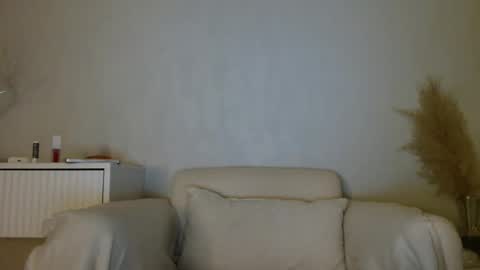 Snapshot of pretty_sharon chatting on February 21, 2:50 am Sharon online show from February 21, 2:50 am