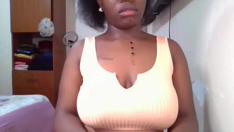 pretty_shila online show from April 6, 8:54 pm