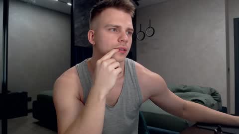 Justin online show from December 3, 7:43 am