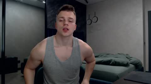 Justin online show from December 5, 4:23 pm