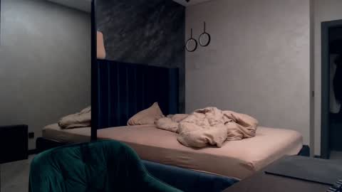 Justin online show from January 9, 4:19 am