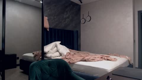 Justin online show from January 29, 6:01 am