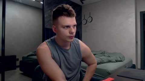 Justin online show from February 8, 7:49 pm