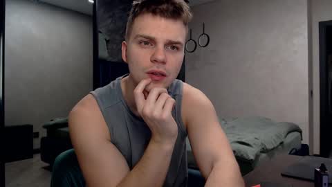 Justin online show from March 11, 5:27 am