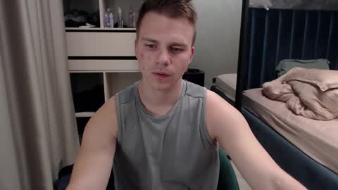 Justin online show from November 6, 3:40 am