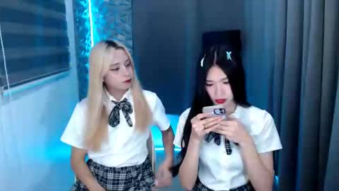 prettyallison_29 online show from January 20, 1:07 am