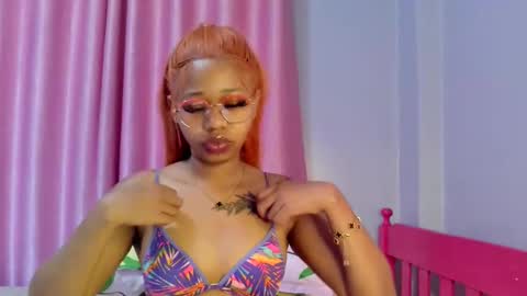 prettybigclit_ebony online show from November 19, 8:14 am