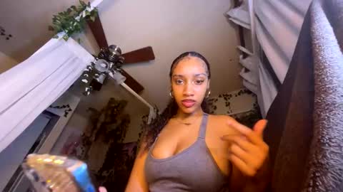 prettyblackgal online show from December 17, 7:58 am