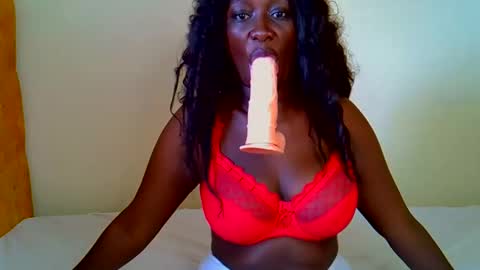 prettycandy0 online show from April 5, 6:32 am