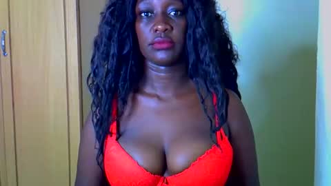 Snapshot of prettycandy0 chatting on April 27, 5:00 pm prettycandy0 online show from April 27, 5:00 pm