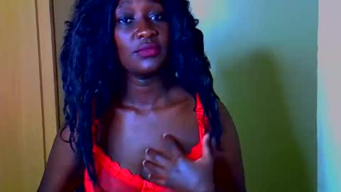 Snapshot of prettycandy0 chatting on May 15, 11:01 pm prettycandy0 online show from May 15, 11:01 pm