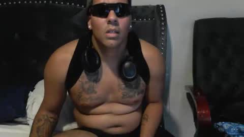 DADDYDICRICO6969 online show from November 7, 5:57 pm
