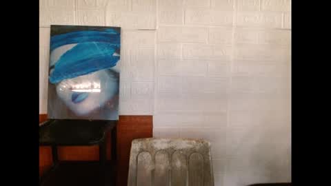 prettydiannara online show from December 3, 4:14 am