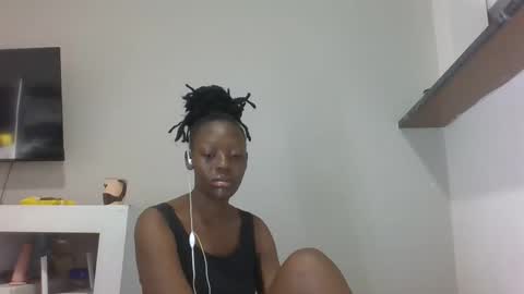 prettydollk_dons online show from March 18, 9:01 am