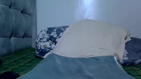 Prettiesexxy online show from February 25, 1:04 am