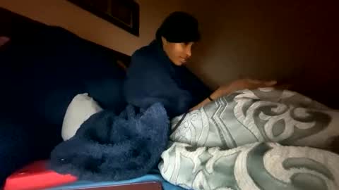 Snapshot of prettyfacefemale chatting on February 5, 2:05 am prettyfacefemale online show from February 5, 2:05 am