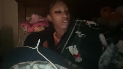 Snapshot of prettyfacefemale chatting on February 20, 6:26 am prettyfacefemale online show from February 20, 6:26 am