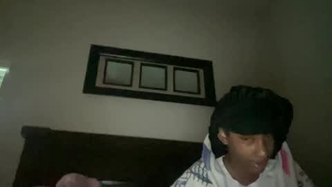 prettyfacefemale online show from April 9, 6:57 pm