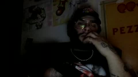 Snapshot of prettyglazed chatting on February 13, 3:57 am prettyglazed online show from February 13, 3:57 am