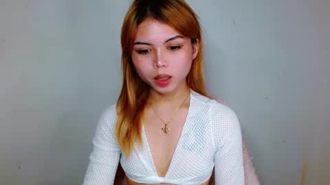 Snapshot of prettyjulian chatting on December 7, 8:00 am SEXY JULIA online show from December 7, 8:00 am