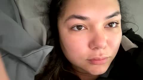 prettylatinamomma01 online show from November 28, 3:58 pm