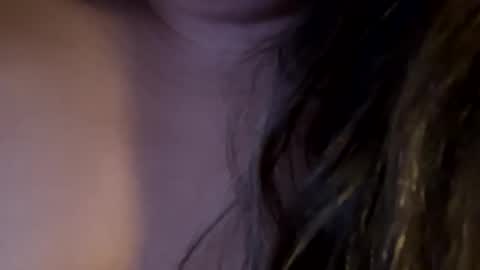 Snapshot of prettylatinamomma01 chatting on April 30, 9:30 pm prettylatinamomma01 online show from April 30, 9:30 pm