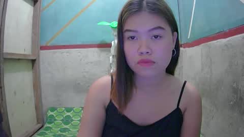 Snapshot of prettymae756493 chatting on March 15, 1:17 pm prettymae756493 online show from March 15, 1:17 pm
