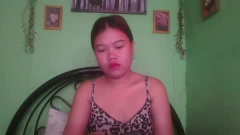 Snapshot of prettymae756493 chatting on March 19, 1:31 am prettymae756493 online show from March 19, 1:31 am