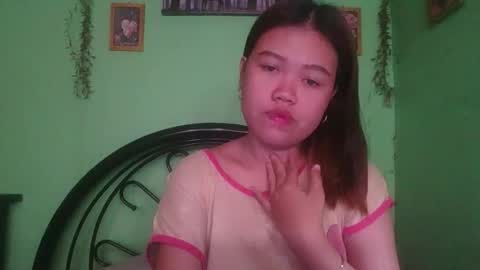 Snapshot of prettymae756493 chatting on March 20, 12:59 am prettymae756493 online show from March 20, 12:59 am