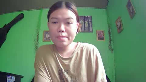 Snapshot of prettymae756493 chatting on March 21, 3:00 am prettymae756493 online show from March 21, 3:00 am