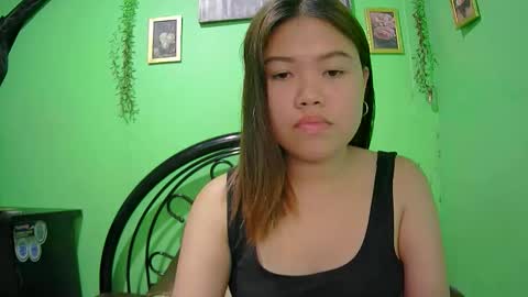 Snapshot of prettymae756493 chatting on March 25, 10:21 am prettymae756493 online show from March 25, 10:21 am