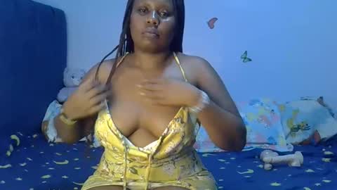prettymel1 online show from March 30, 10:22 pm