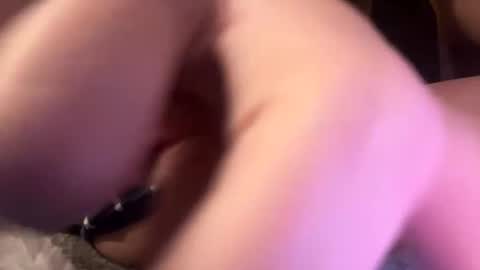 Snapshot of prettymeowgirly chatting on October 6, 1:58 am prettymeowgirly online show from October 6, 1:58 am