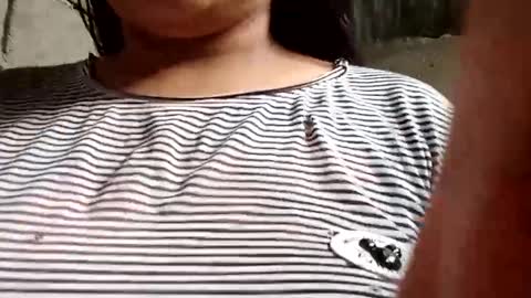 Snapshot of prettyneca5991 chatting on December 21, 2:09 am prettyneca5991 online show from December 21, 2:09 am