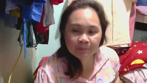 Snapshot of prettynhing chatting on December 14, 1:38 pm Nhing online show from December 14, 1:38 pm