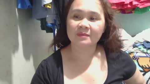 Snapshot of prettynhing chatting on January 27, 2:35 pm Nhing online show from January 27, 2:35 pm