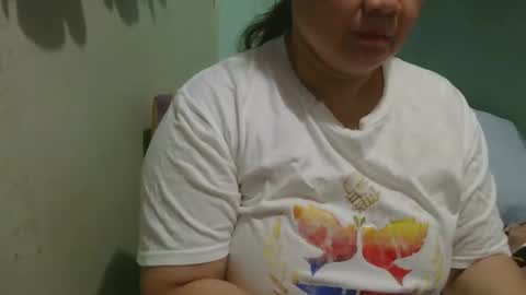 Snapshot of prettynhing chatting on September 25, 12:20 pm Nhing online show from September 25, 12:20 pm