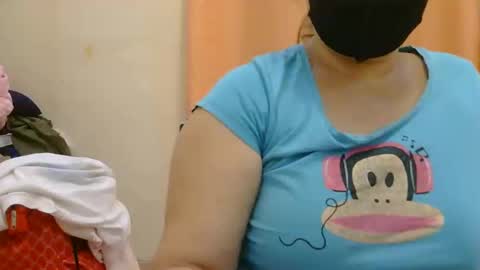 Snapshot of prettynhing chatting on September 27, 3:17 pm Nhing online show from September 27, 3:17 pm