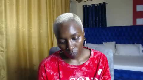 Snapshot of prettyquee chatting on January 6, 9:19 am sasha online show from January 6, 9:19 am