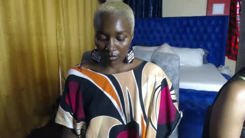 Snapshot of prettyquee chatting on January 9, 12:52 pm sasha online show from January 9, 12:52 pm