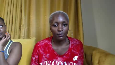 Snapshot of prettyquee chatting on January 22, 2:24 pm sasha online show from January 22, 2:24 pm