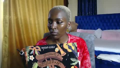 Snapshot of prettyquee chatting on January 28, 10:12 am sasha online show from January 28, 10:12 am