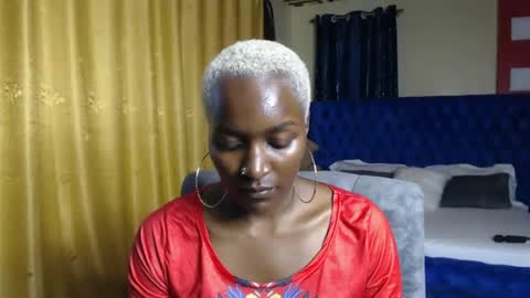 Snapshot of prettyquee chatting on January 31, 1:56 pm sasha online show from January 31, 1:56 pm