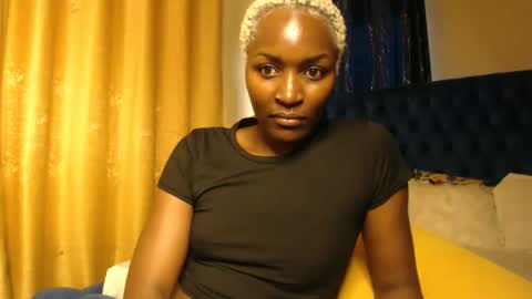 Snapshot of prettyquee chatting on September 24, 8:17 am sasha online show from September 24, 8:17 am