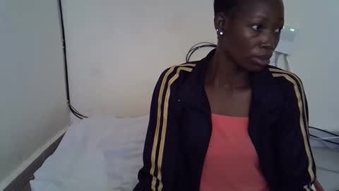 Pretty Queen online show from November 10, 8:46 am